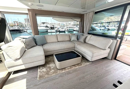 Яхта Sunseeker Predator 75 2023 14