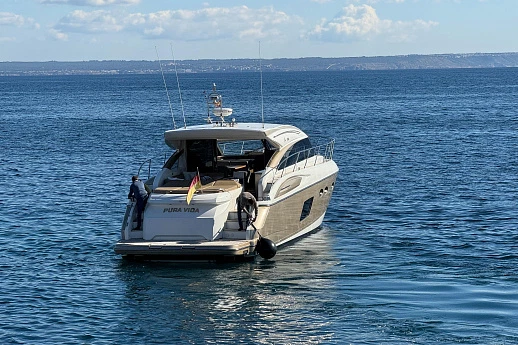 Яхта Princess V57 2014 4