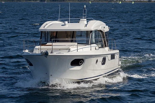 Яхта BENETEAU SWIFT TRAWLER 41 SEDAN  3