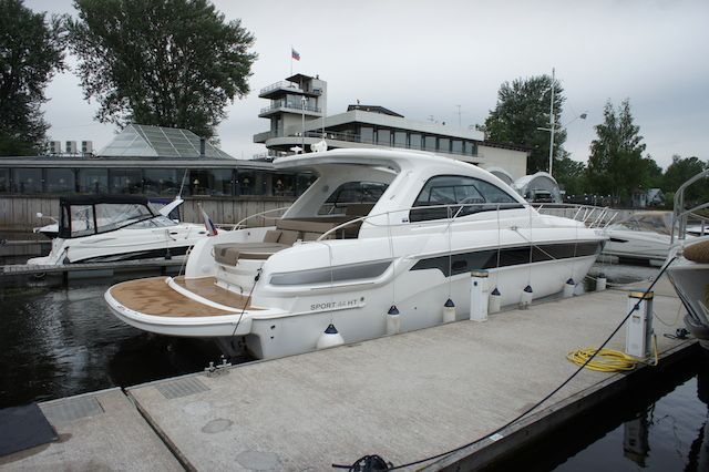 BAVARIA 44 HARDTOP
