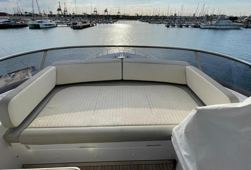 Яхта Azimut Magellano 66 2019 8