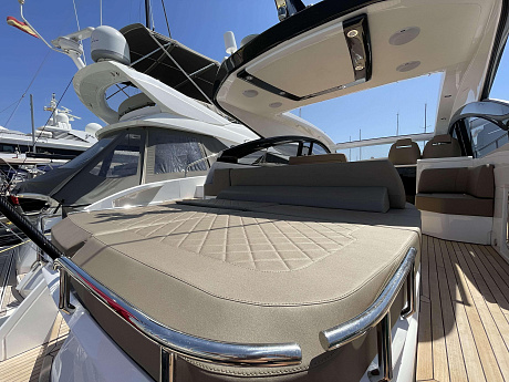 Яхта Fairline Targa 45 2024 8