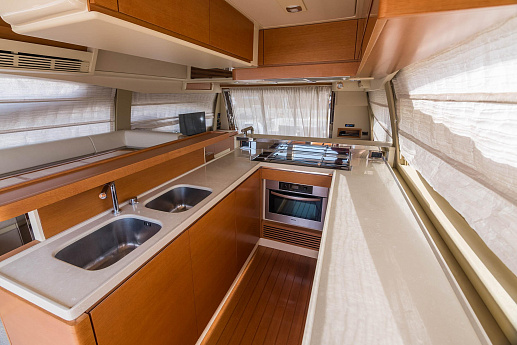 Яхта Azimut 64 2013 6