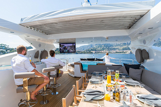 Яхта Sunseeker 115 Sport 2013 5