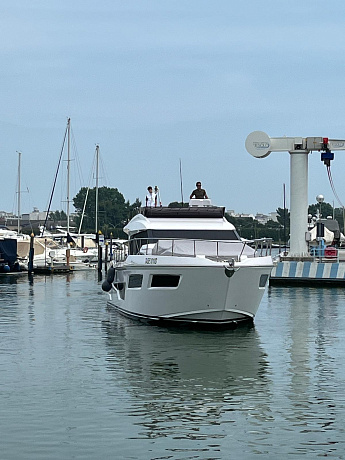 Яхта Ferretti 580 2023 8