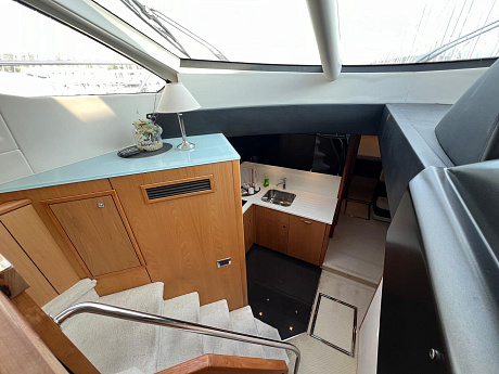 Яхта Sunseeker Predator 64 2011 4