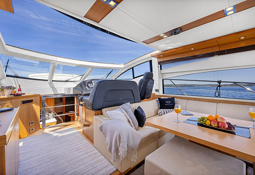 Sunseeker Predator 64 yacht 2011 12