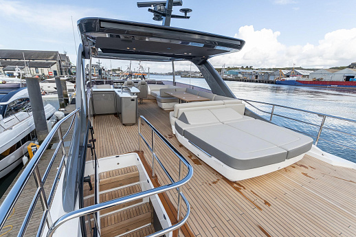 Яхта Princess Y78 Motor Yacht 2021 5