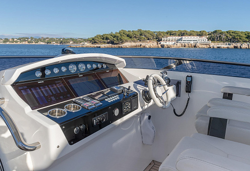 Яхта Sunseeker 95 2018 6
