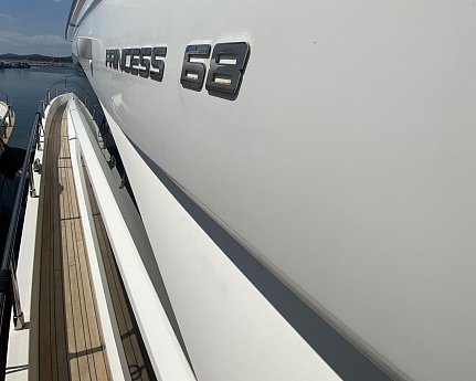 Яхта Princess 68 Flybridge 2015 5