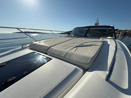 Яхта Princess V50 Open 2018 12