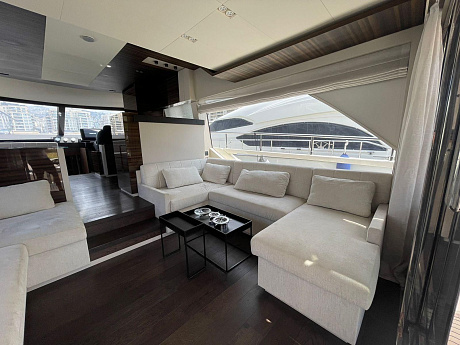 Яхта Ferretti 670 2021 8