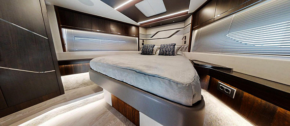 Яхта Sunseeker Predator 74 XPS 2022 13