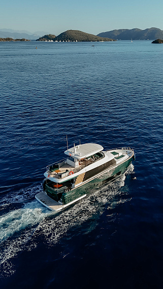 Яхта Azimut Magellano 66 2024 1