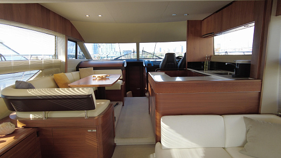 Яхта Princess 56 2016 8
