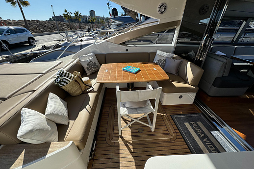 Яхта Princess V57 2014 15
