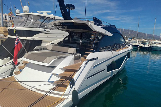Яхта Sunseeker Sport 65 2022 1
