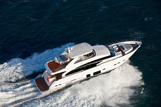Яхта Princess 88 2015 3