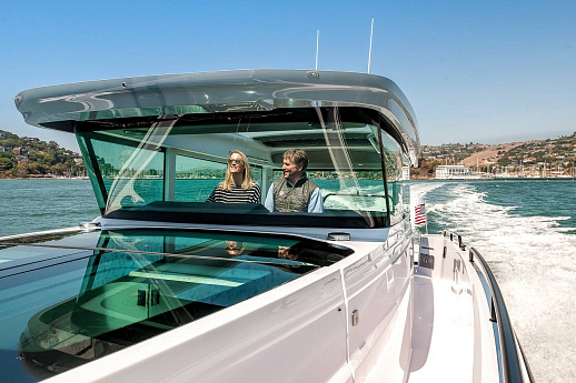 Яхта Axopar 37 XC Cross Cabin  5