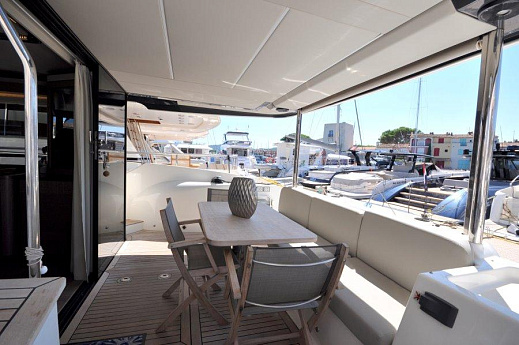 Яхта Absolute 52 Navetta 2020 6