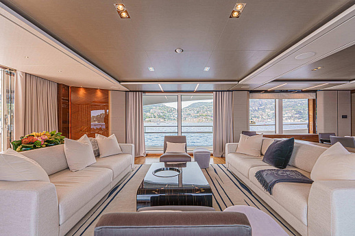 Яхта Princess 35M 2018 9