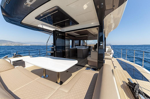 Яхта Galeon 560 Fly 2024 14