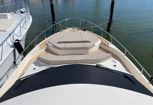 Яхта Ferretti 550 2021 3