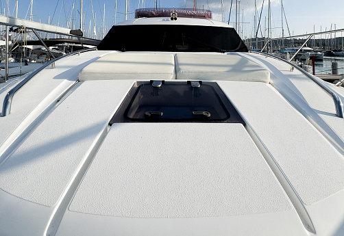 Яхта Princess 52 2017 2