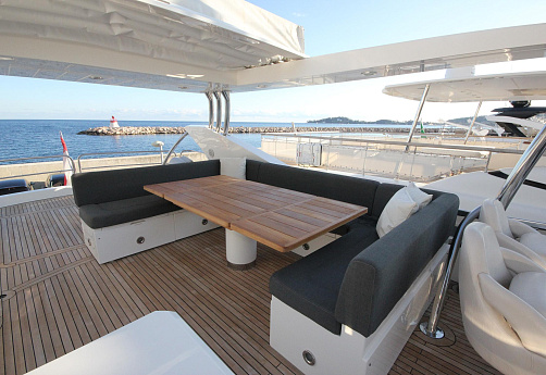 Яхта Sunseeker 80 2013 14