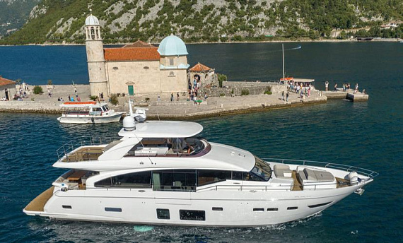 Яхта Princess 88 2019 9