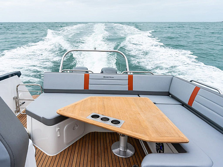 Яхта Beneteau Flyer 10  1
