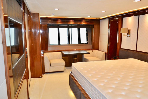 Яхта Princess 98 MY 2014 7