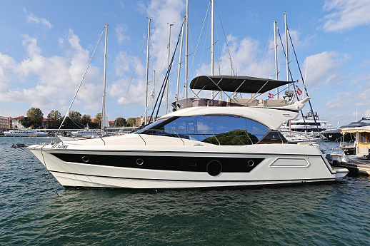 Яхта Beneteau Monte Carlo 52 2022 6