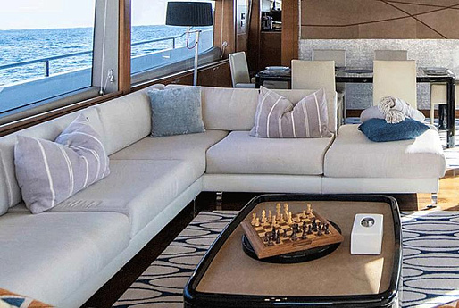 Яхта Princess Flybridge 88 2014 12