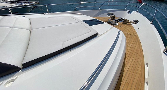 Яхта Princess 82 2014 7