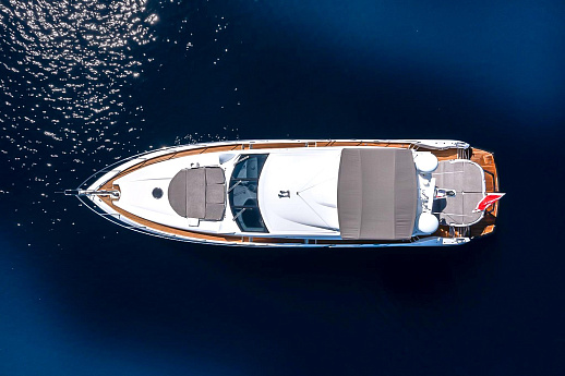 Яхта Sunseeker Predator 74 2011 4