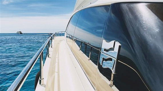 Яхта Ferretti 550 2017 5