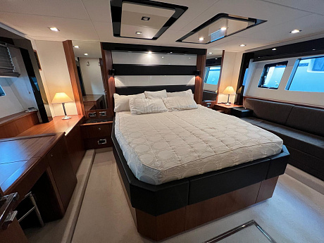 Яхта Sunseeker Predator 64 2011 7
