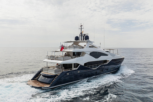 Яхта Sunseeker 131 2016 2