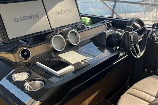 Яхта Sunseeker Sport 65 2022 13