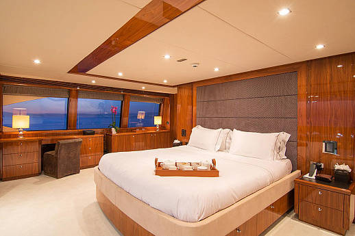 Яхта Sunseeker 40 2011 5