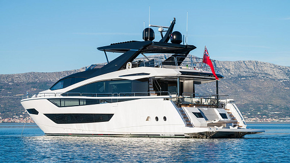 Яхта Sunseeker 88 2024 2