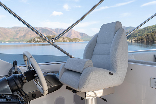 Яхта Azimut S8 2024 10