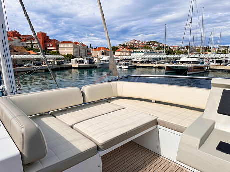 Яхта Azimut 66 FLY 2016 13