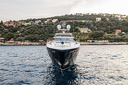 Яхта Princess 35M 2018 4