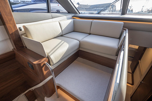 Яхта Princess Y78 Motor Yacht 2021 12