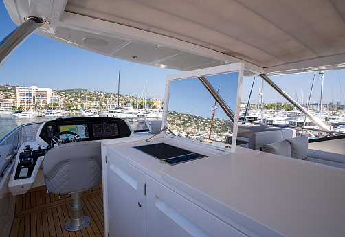 Яхта Sunseeker 90 Ocean 2022 7