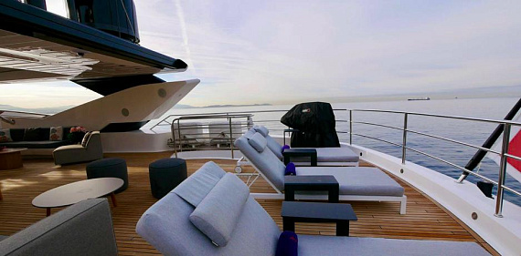 Яхта Sunseeker 116 2017 5