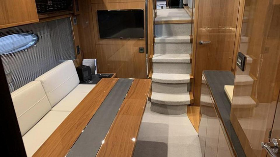 Яхта Princess V52 2014 8