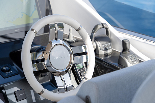 Яхта Azimut S8 2024 7